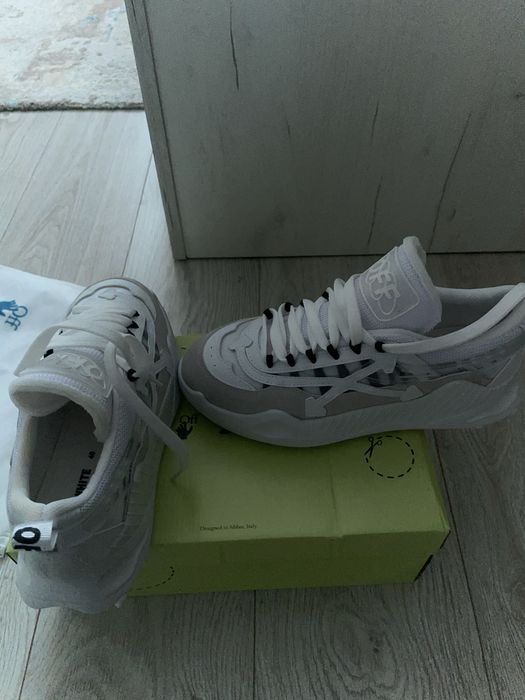 off white odsy 1000