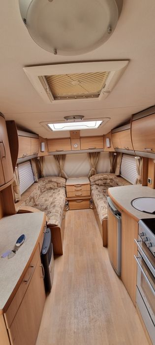 Rulota Swift Challenger 2006 cu Motor Mover si Cort