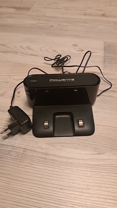 Продавам прахосмукачка робот Rowenta explorer serie 60