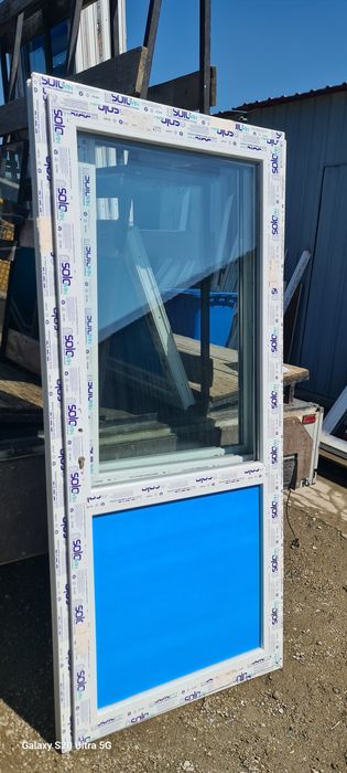 Usi de termopan interior si exterior.