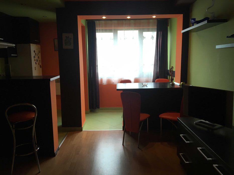 Închiriez garsonieră Braşov, str Soarelui