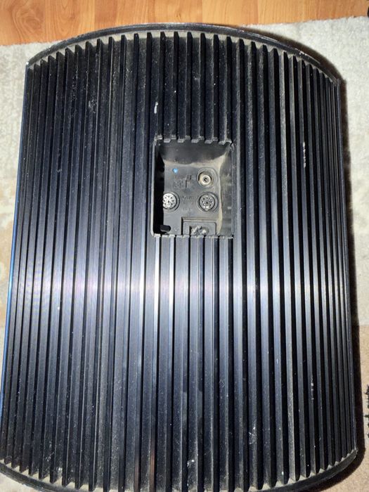 Boxa stanga Bang & Olufsen BeoLab 4000