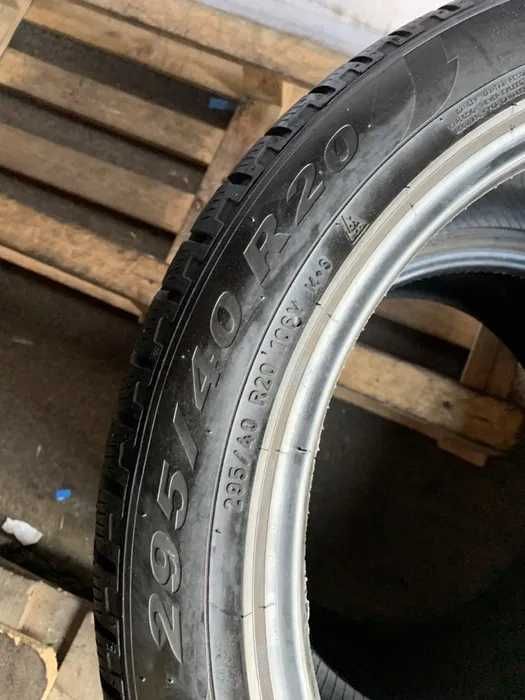 295/40 R20 Pirelli SCORPION WINTER
