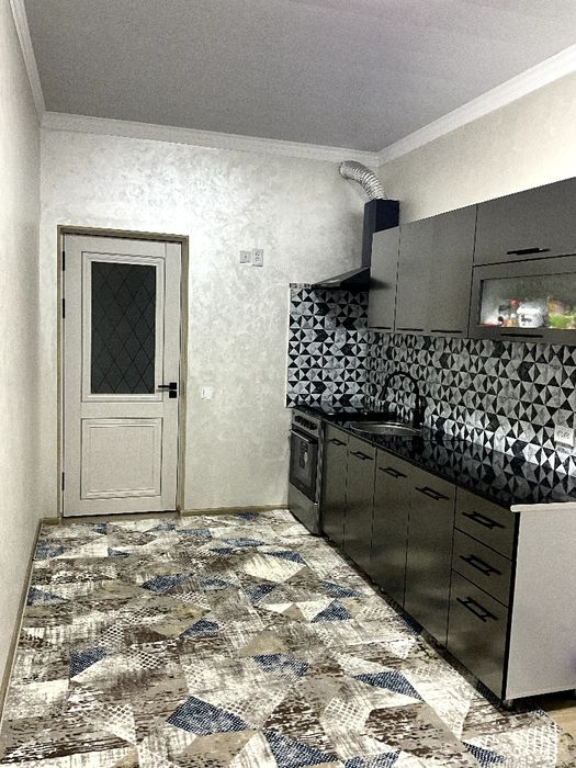 Бек барака Эшонгузарда Новастройка сотилади  70 кв 3 хонали срочно