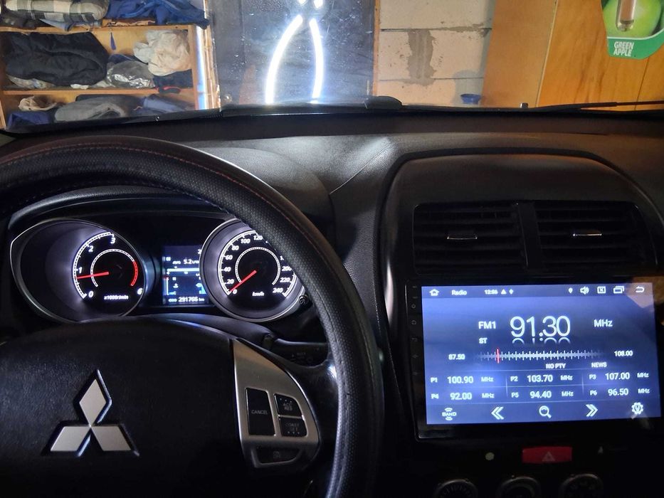 Mașina Mitsubishi ASX