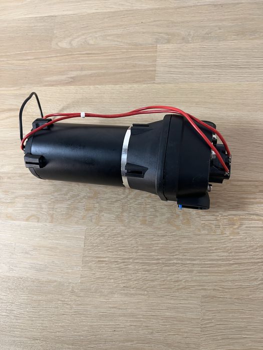 Pompa apa automata Mxmoonant 17L/min 12V 2,4Bar, auto-aspiranta