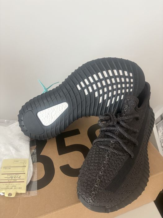Yeezy Boost 350 V2