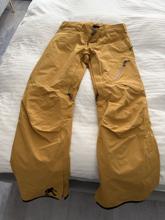 Geaca / pantalon Burton AK Goretex