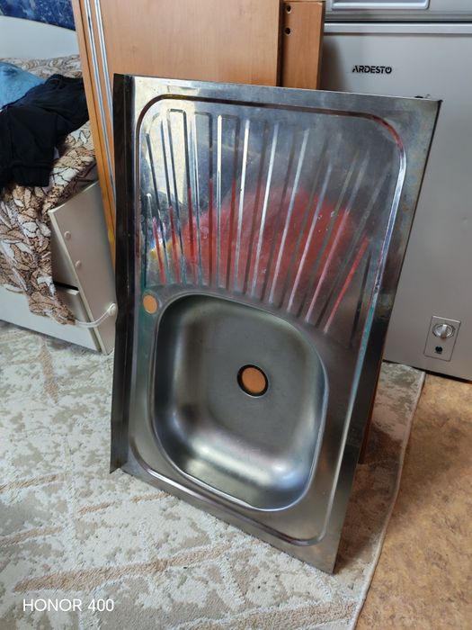 Продам мойку без смесителя