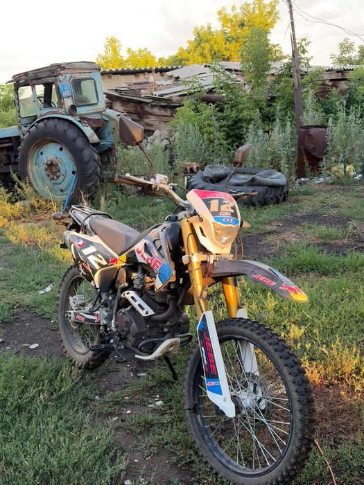 Продам мотоцикл эндуро