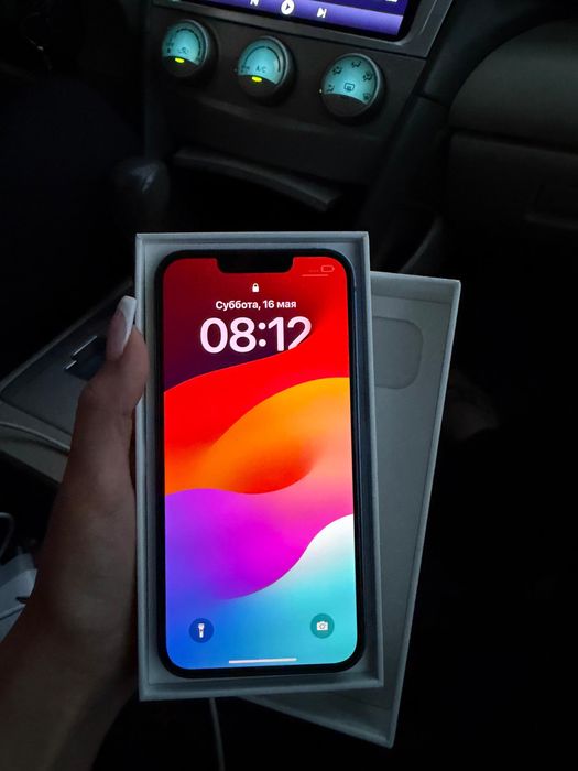 Iphone 13 телефон