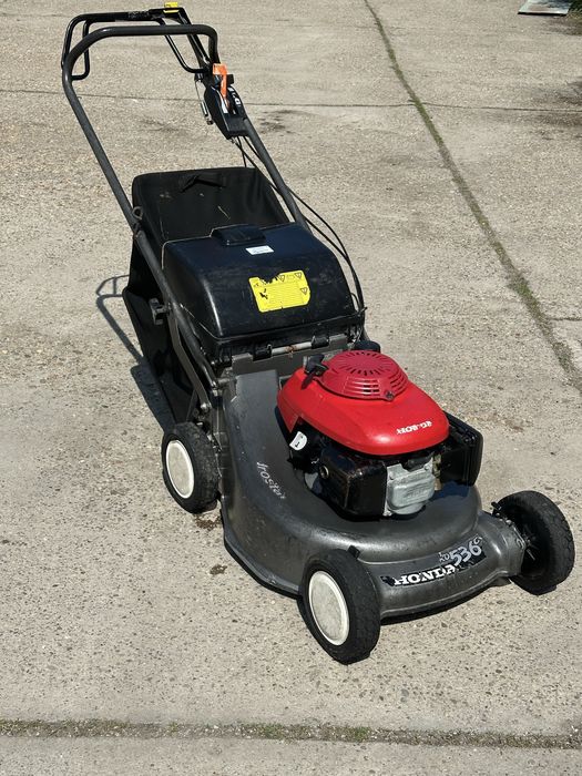 Бензинова самоходна косачка Honda 53 сн
