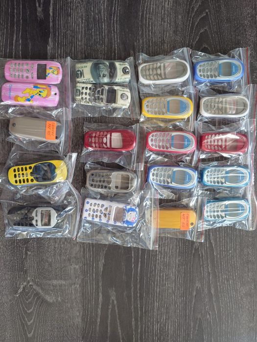 Чисто нови панели за стари телефони