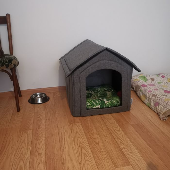 Casuta de interior pentru caini