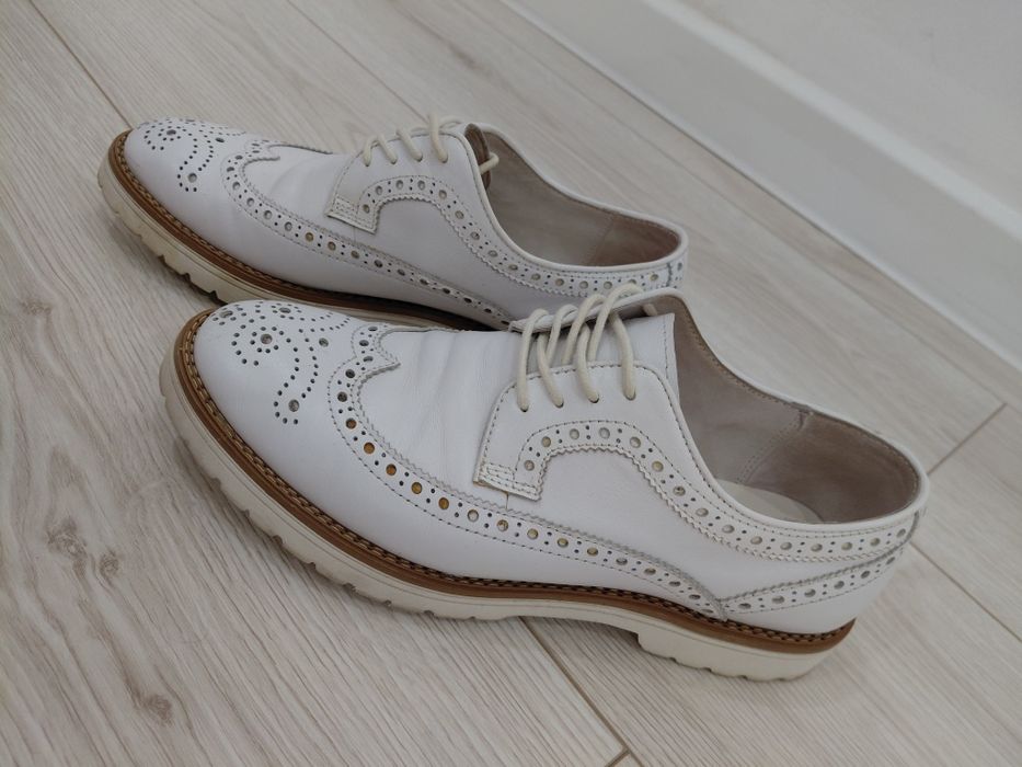 Женские кожаные лоферы