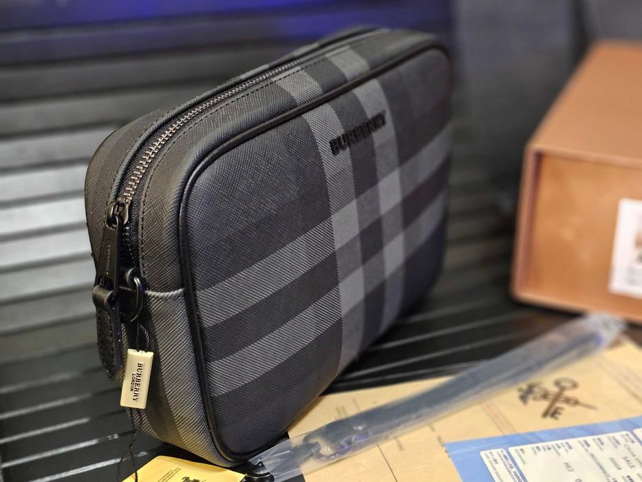Burberry/Бърбери мъжка чанта тип несесер