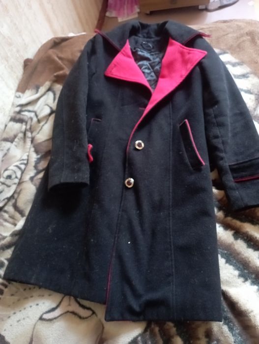 Женское пальто и куртка на девушку