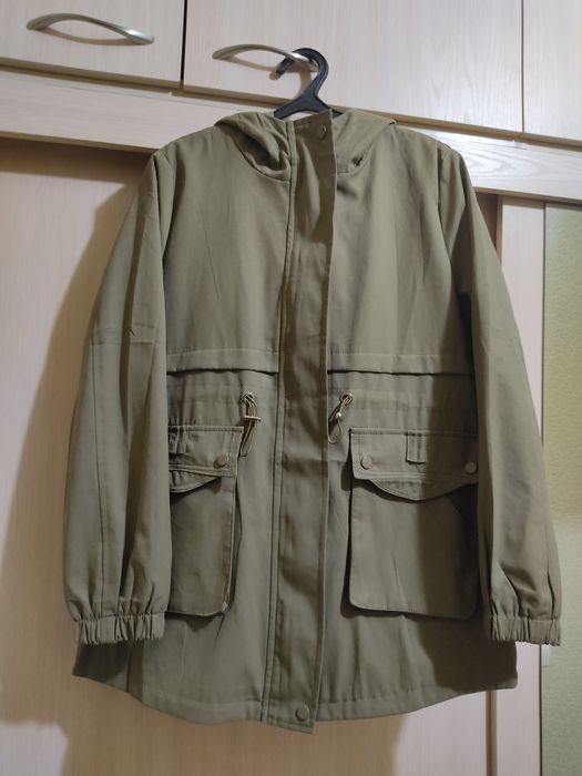 Продаётся парка осень - весна