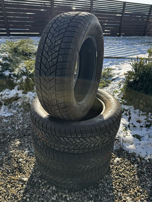 Anvelope iarna 225/65 R17 Goodyear cauciucuri