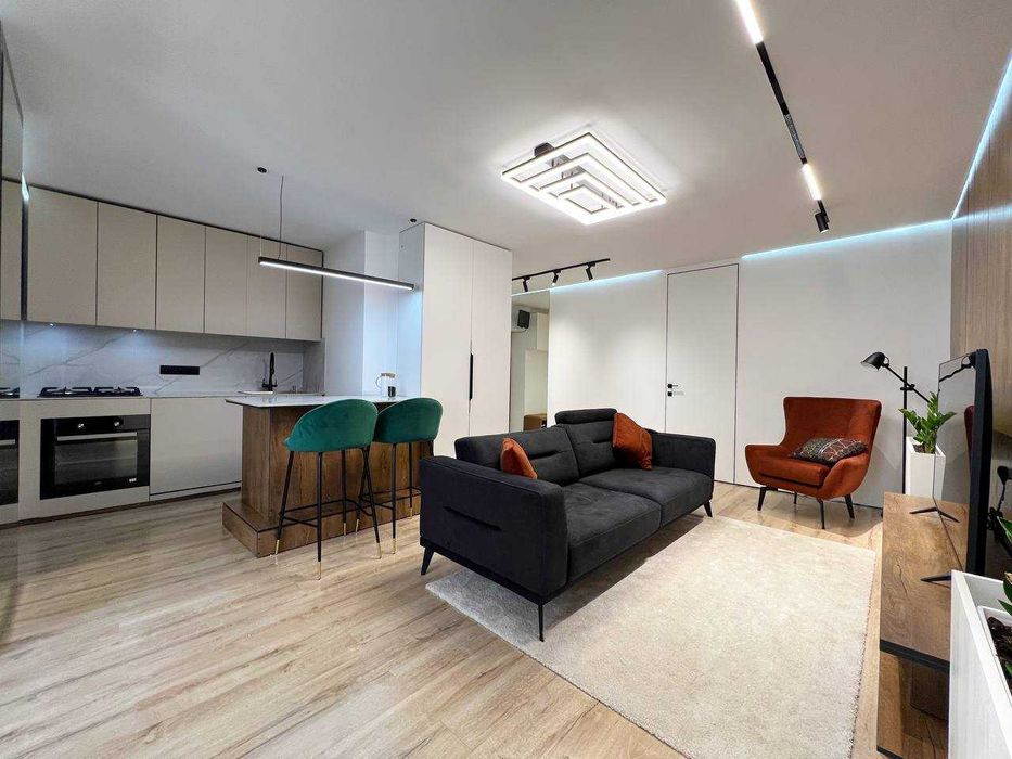 БИЙ Буз Базар 2х ком 80кв сдам после ремонта БЕЗ ЗАГСА! Никто не жил!