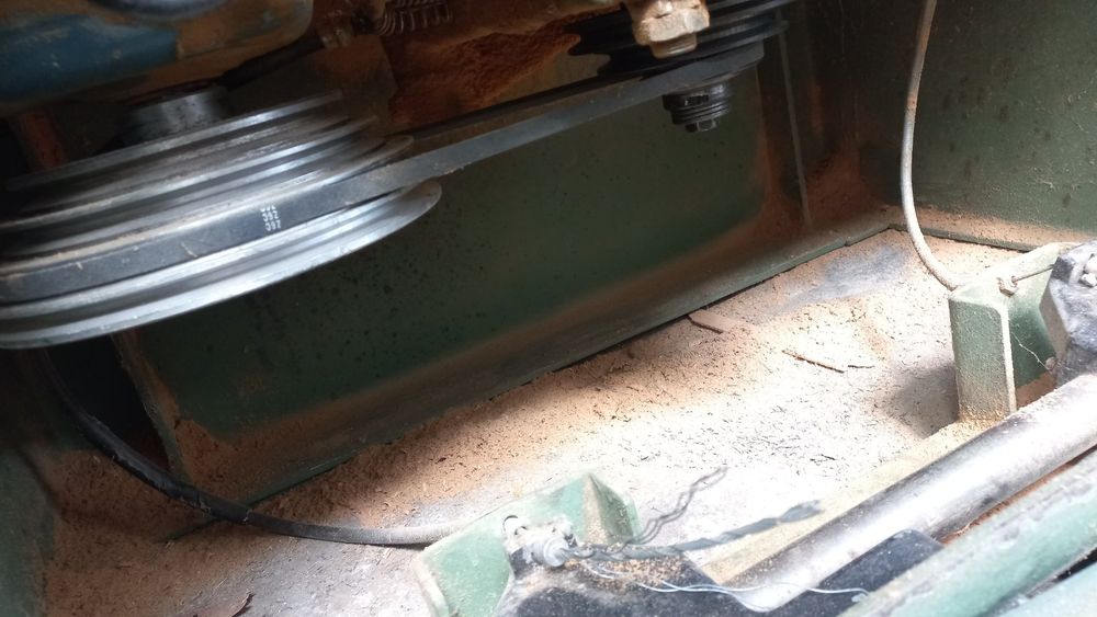 фреза с четириролков подавател мотор 4kw.