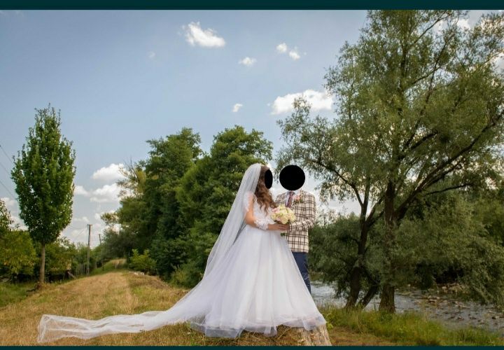 Rochie mireasa marimea S(36) cu voal  și cerc
