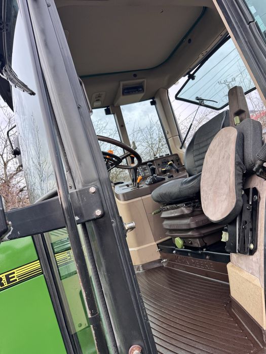 Tractor John Deere 6210