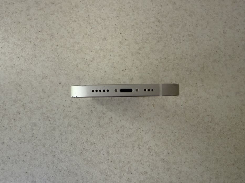 iPhone 13, не вскрытый, полностью работает