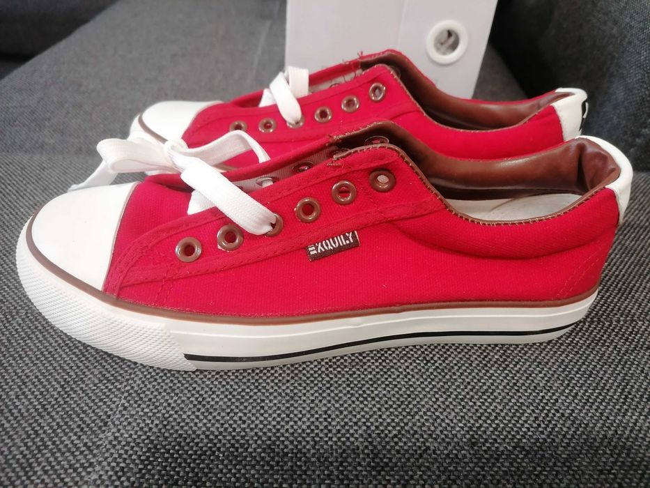 Дамски червени кецове, Дамски мокаси размер 36