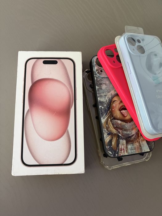 Айфон iPhone 15 розовый; 128Гб