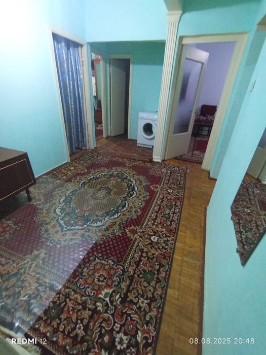 Квартира массив 7 возле метро 3/2/9