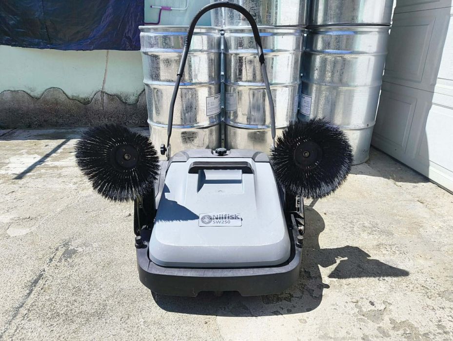 Perie manuala Nilfisk 250