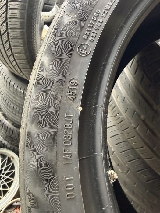 Летни гуми 235/45/18