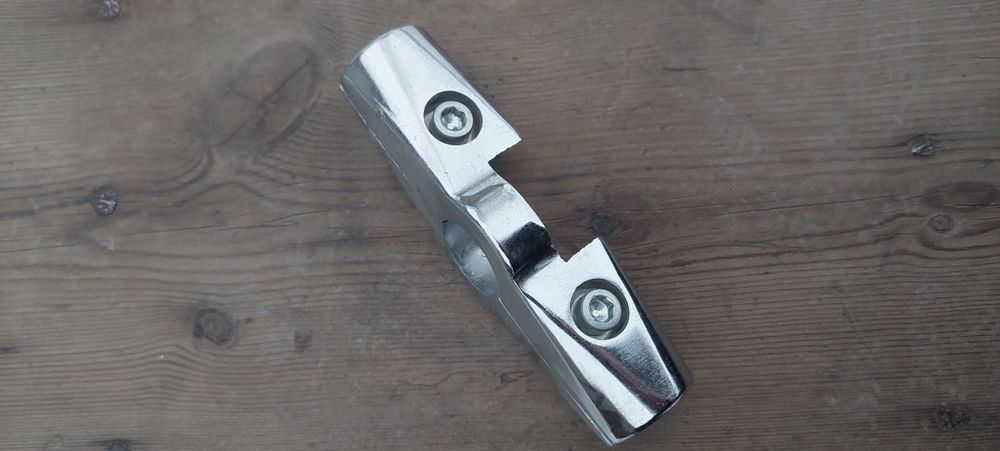 Соединитель для труб 25мм.