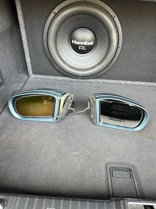 Продам зеркала на Мерседес w211 w203