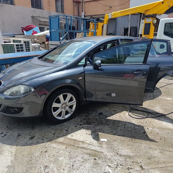 Seat Leon 2009 benzină, 2.600 € — imagine 3