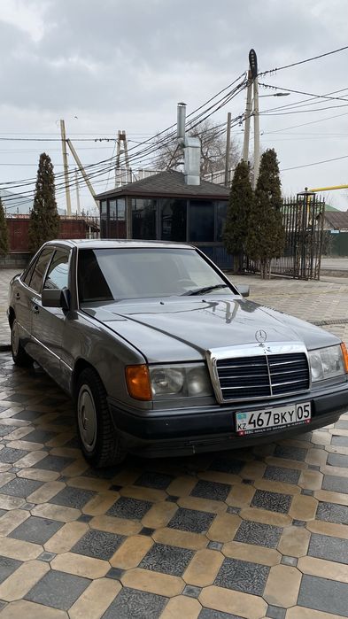 Мерс 124 2.3  автомат Mercedes 124