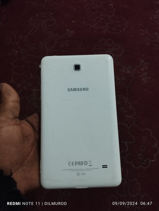 Ayfon 5 s Samsung j 1 ace Samsung tab 4 sotiladi