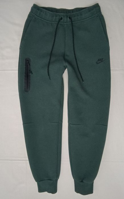 Nike Tech Fleece Tracksuit оригинален екип S Найк комплект горнище и долнище спорт горно долно памук