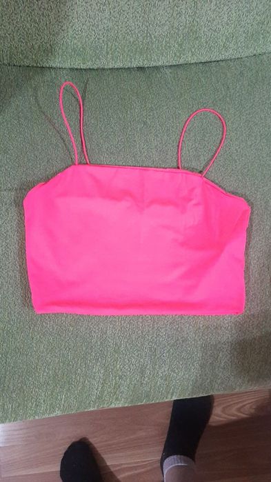 Продам топ ярко розовый