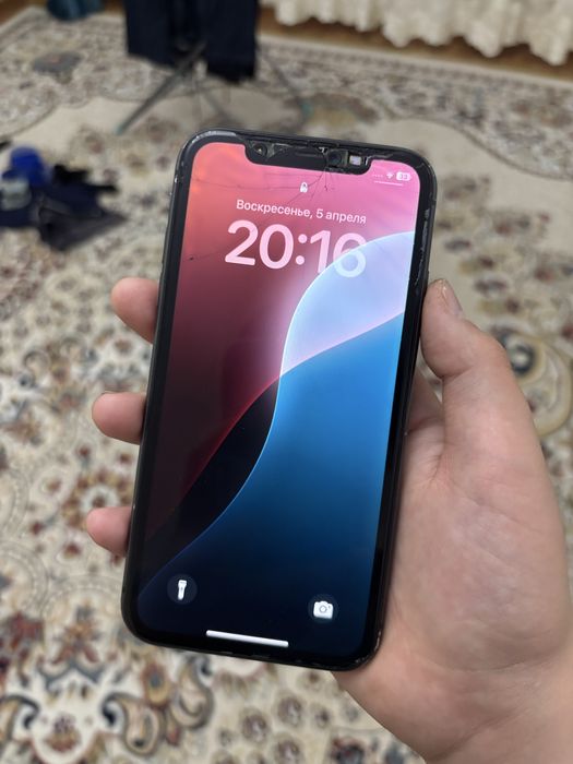 Айфон 11 64 гб.