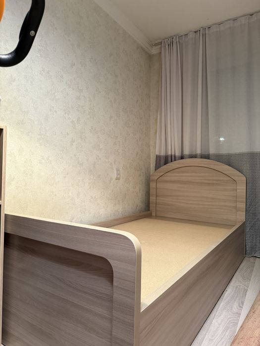 Кровать односпальняя дерево