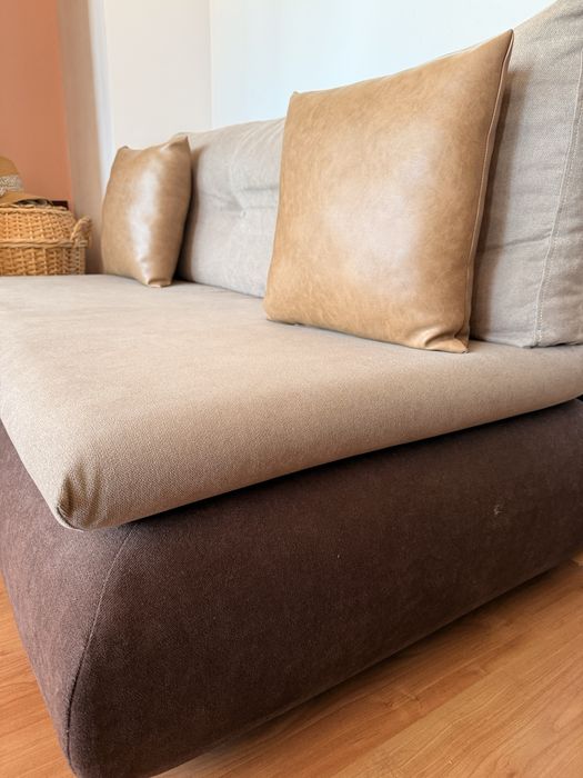 Разтегатегателен диван