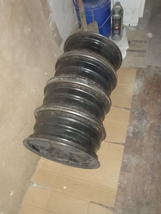 Продам диск на рено