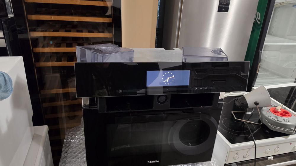 Фурна с пара Miele DGC6800