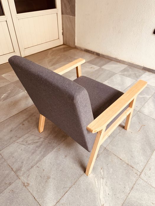 Скандинавско ретро кресло от масив – удобно дизайнерско lounge кресло (mid-century стил)