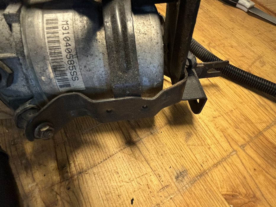 Ел.хидравлична помпа за Астра Н Зафира