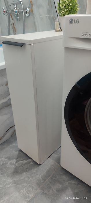 Продам тумбочку в ванну