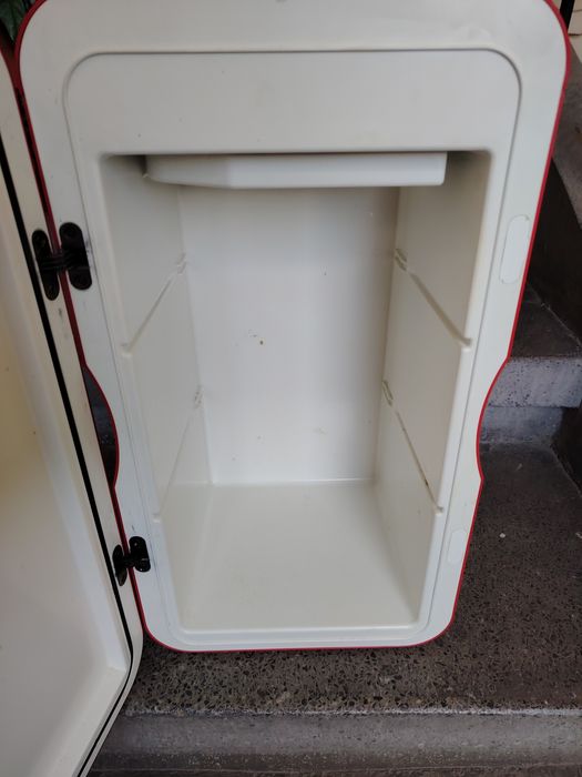 Мини хладилник Mobicool F 16 AC.