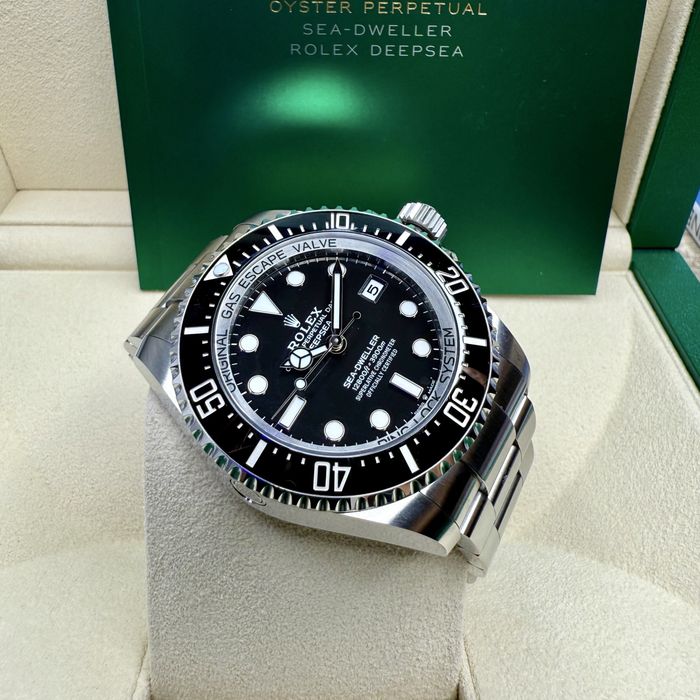 Rolex Deepsea Sea-Dweller 44mm | 12000 EURO | PE STOC | 136660 | 2023